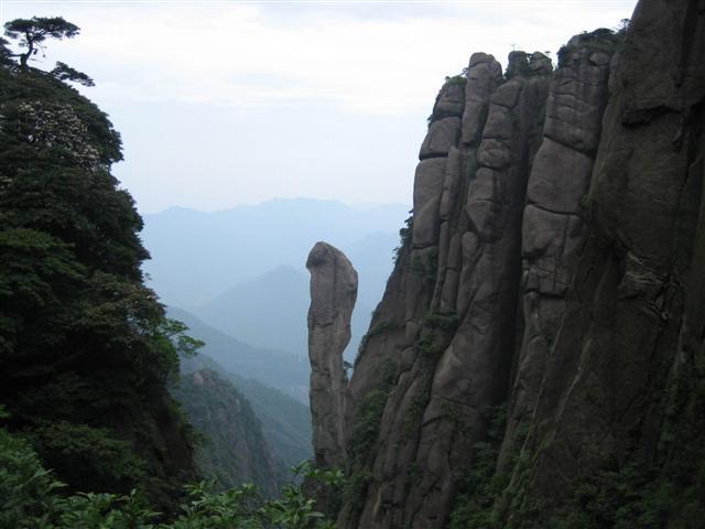 南宁出发：九江、庐山、婺源、景德镇、三清山纯玩双卧八日游