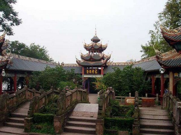 南宁出发：重庆、丰都鬼城双卧五日游