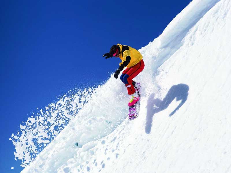 南宁出发：大连、沈阳、哈尔滨、亚布历激情滑雪双飞六日游