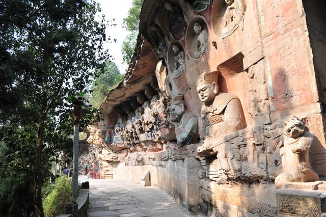 南宁出发：重庆、大足石刻双卧五日游