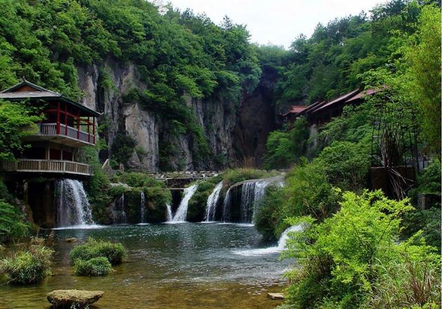 南宁出发：贵阳、遵义、息烽、织金洞、天河潭、青岩古镇单飞单卧五日游