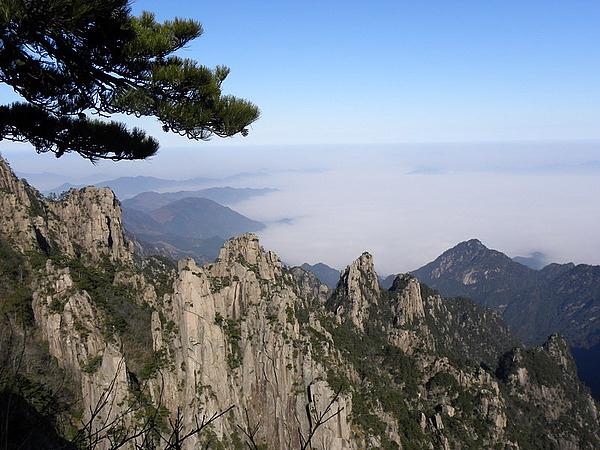 南宁出发：醉美黄山、上海、苏州、杭州、周庄旅游专列九日游